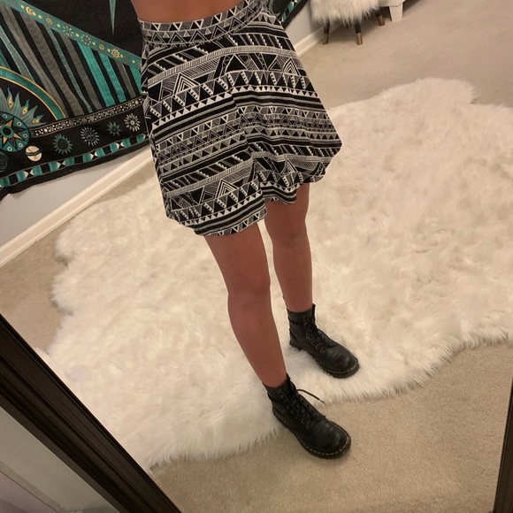 PINK skirt - Picture 2 of 3